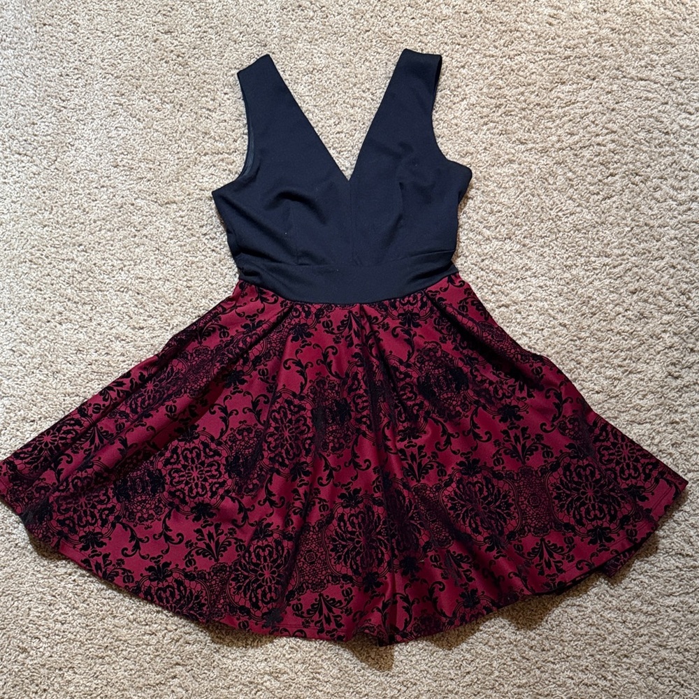 Haute mod Black and Red Sleeveless Dress